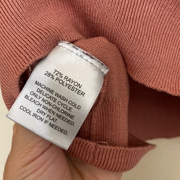 MADISON GREY pink turtleneck long sleeve - Picture 4 of 4